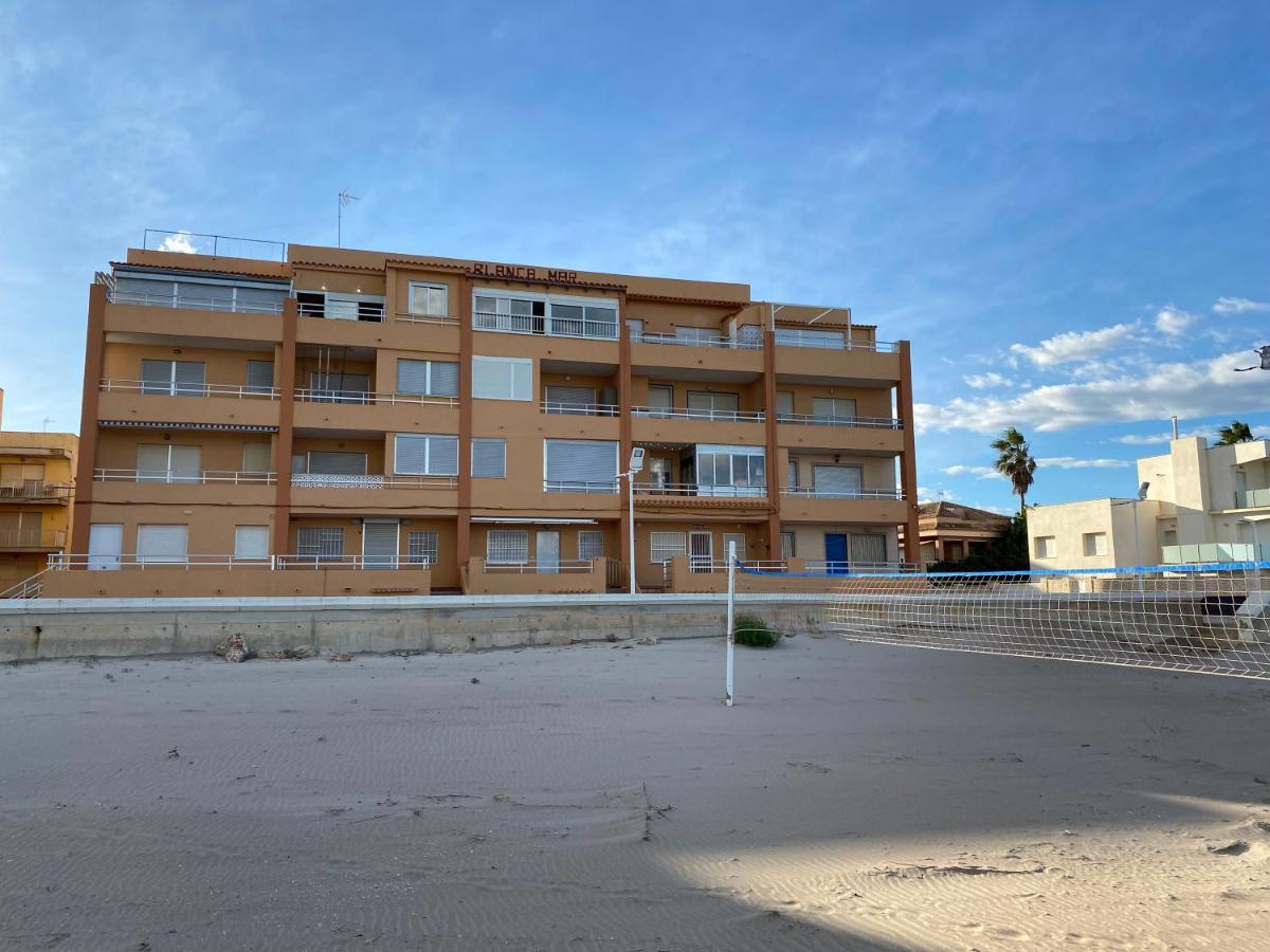 Beachfront And Peaceful Apartment Mareny Barraquetas Luaran gambar